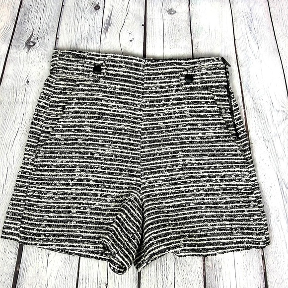 Zara Pants - Zara Tweed Winter Shorts. Size XS.